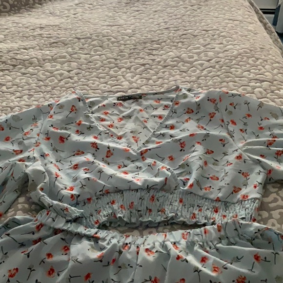 Woman Two-Piece Set - Picture 2 of 5